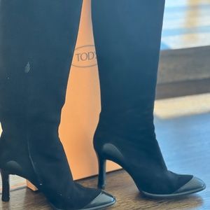 TODS BLACK KNEE HIGH B0OTS